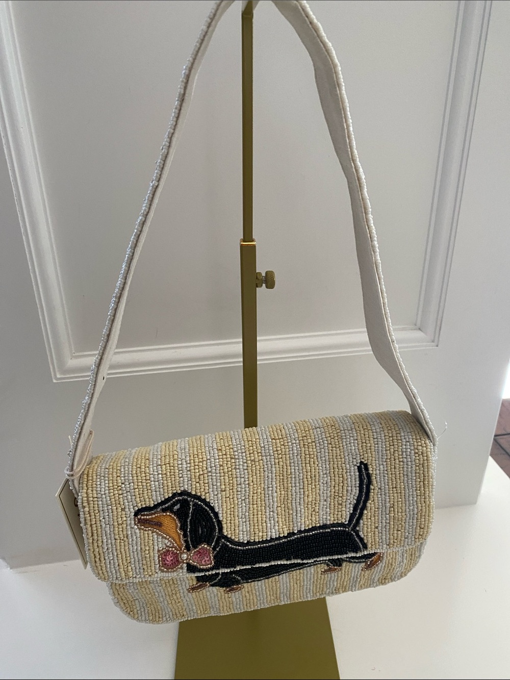 Beaded Dachshund Shoulder Bag in Cream and Black